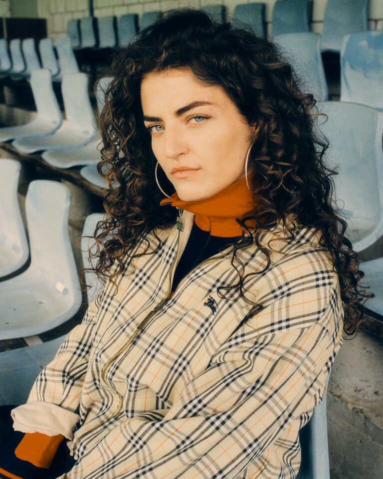 Isabèl Usher_Hooligan_Pers_3